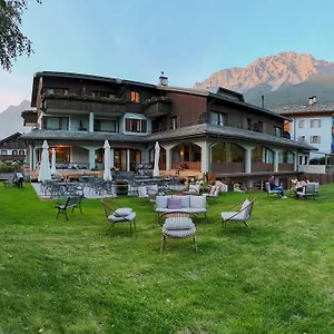Nevada Hotel